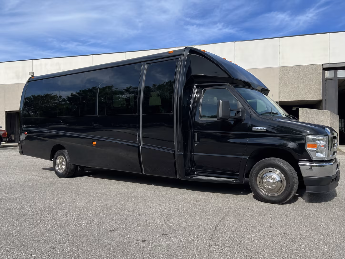 memphis airport shuttle bus rentals for private groups