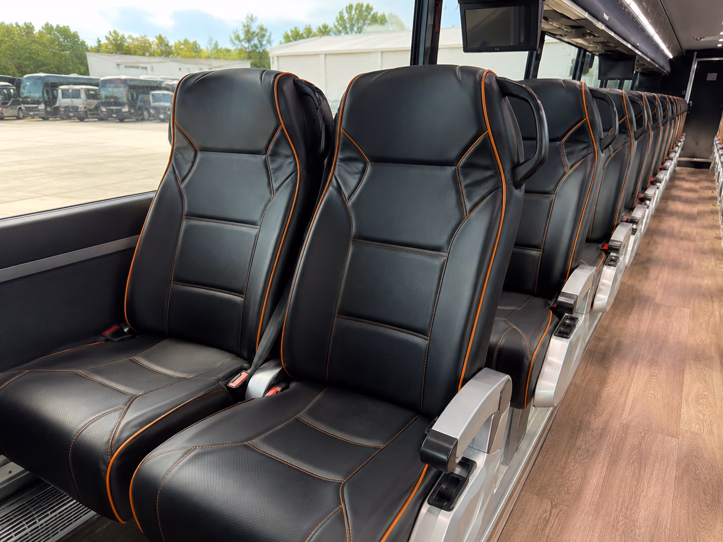 memphis construction and film crew shuttle buses