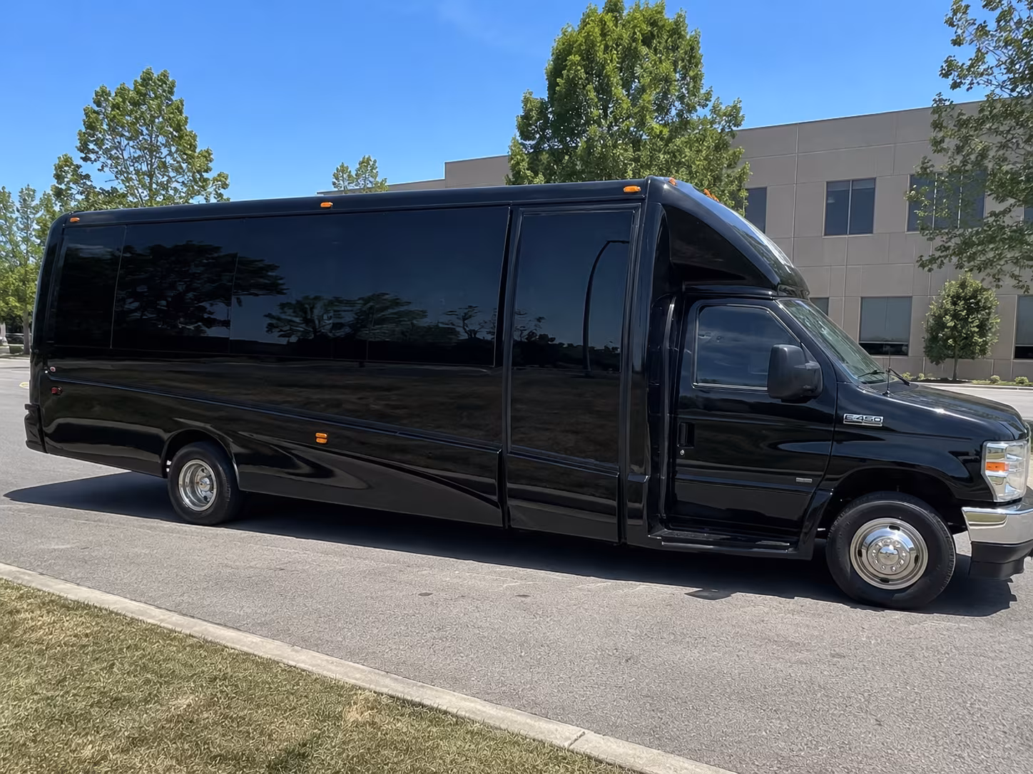 memphis military ball ceremony and veterans group transportation