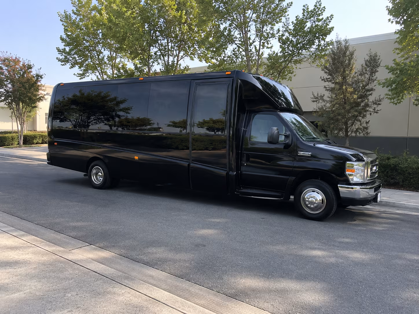 memphis wedding quinceanera and celebration bus rentals