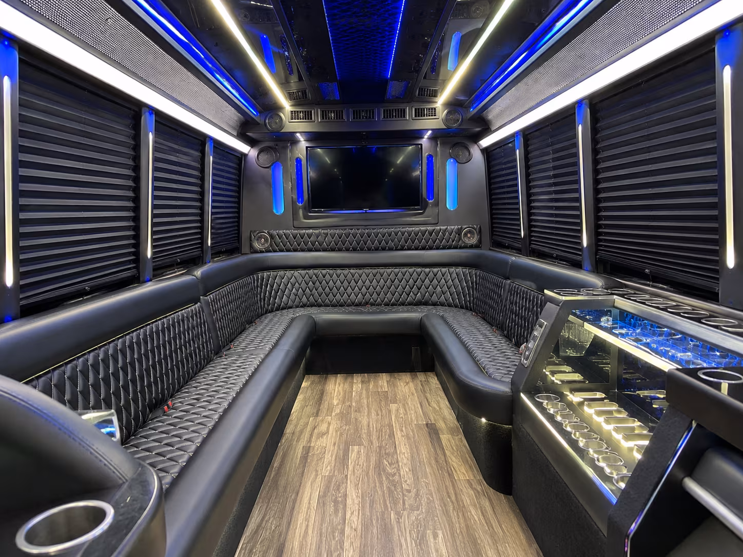 rent a memphis prom party bus or charter bus today